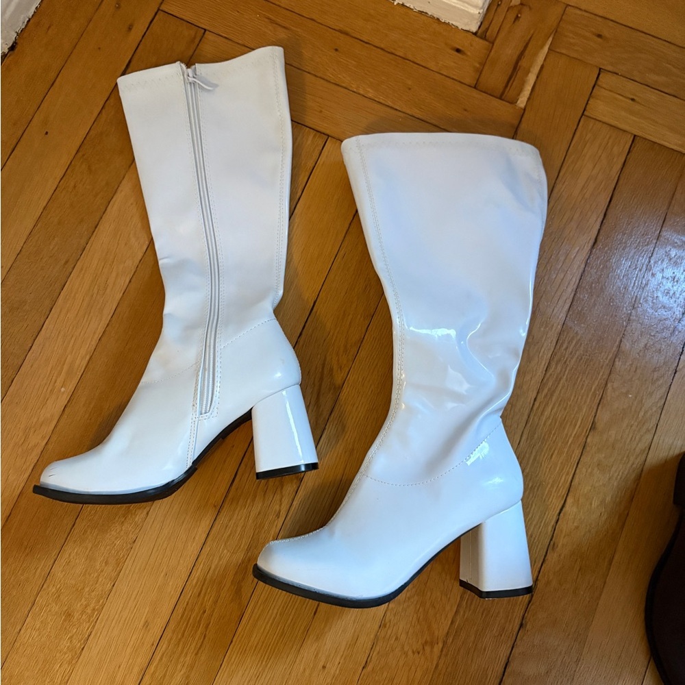 Women's Go-Go Boots White Block Heel Boots